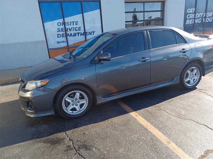 2013 Toyota Corolla 