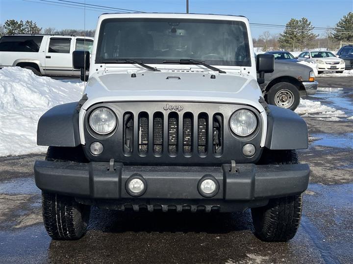 Used 2014 Jeep Wrangler Unlimited for sale in Amherst, OH | Byrider
