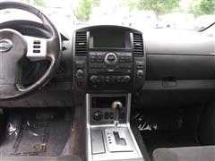 2010 Nissan Pathfinder SE
