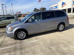 2015 Chrysler Town and Country Limited Platinum