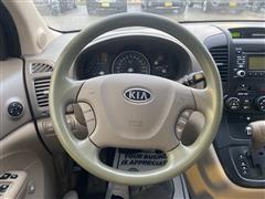 2009 Kia Sedona LX