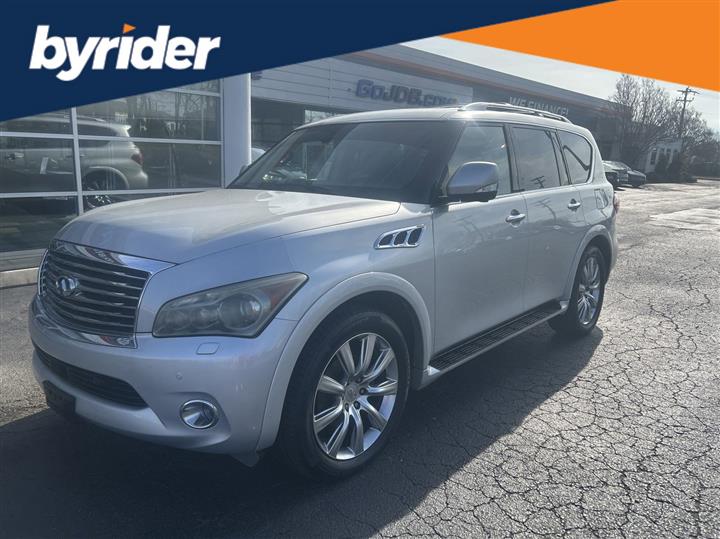 2012 INFINITI QX56 8-passenger