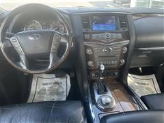 2012 INFINITI QX56 8-passenger