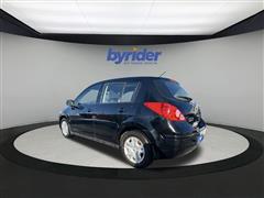 2011 Nissan Versa 1.8 S