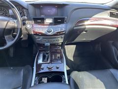 2011 INFINITI M37