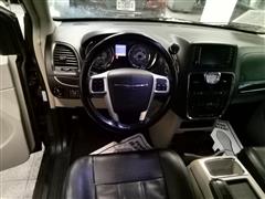 2013 Chrysler Town and Country Touring