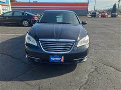 2013 Chrysler 200 Touring