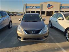 2013 Nissan Versa SV