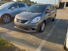 2013 Nissan Versa SV