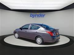 2015 Nissan Versa S Plus