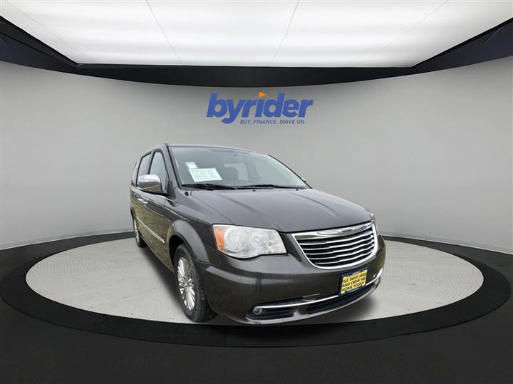 2016 Chrysler Town and Country Touring-L