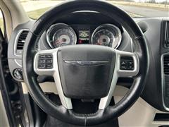 2016 Chrysler Town and Country Touring-L