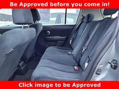 2010 Nissan Versa 1.8 S