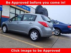 2010 Nissan Versa 1.8 S