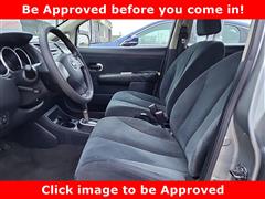 2010 Nissan Versa 1.8 S