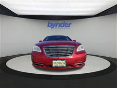 2013 Chrysler 200