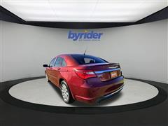 2013 Chrysler 200