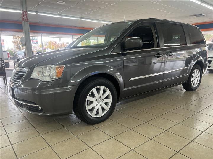 2015 Chrysler Town and Country Touring