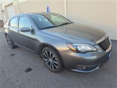 2013 Chrysler 200 Touring