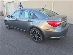 2013 Chrysler 200 Touring