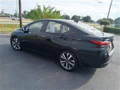 2020 Nissan Versa SR