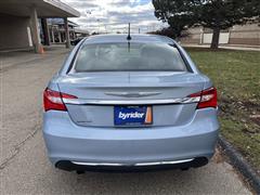 2012 Chrysler 200 Touring