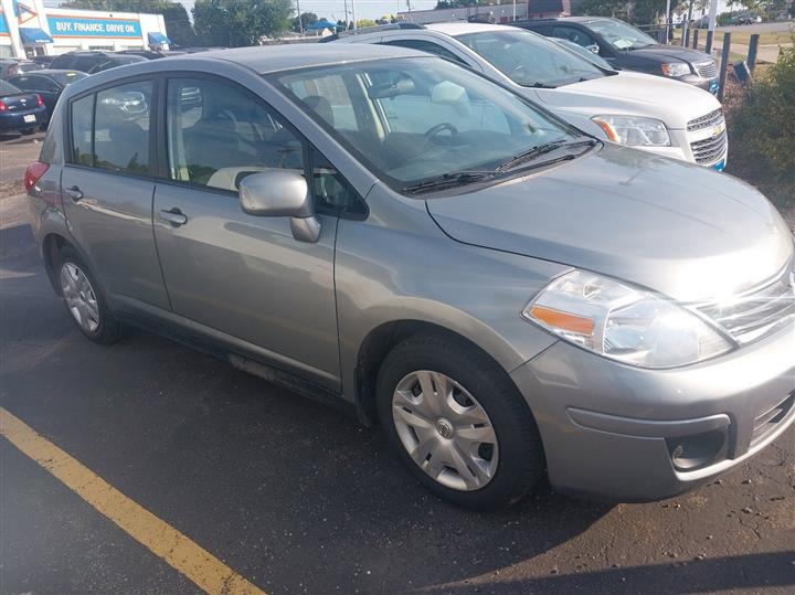 2010 Nissan Versa 1.8 S