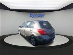 2010 Nissan Versa 1.8 S