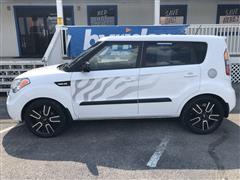 2011 Kia Soul +