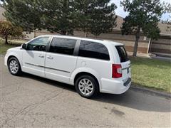 2015 Chrysler Town and Country Touring