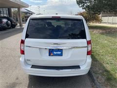 2015 Chrysler Town and Country Touring