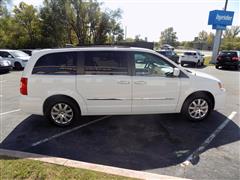 2014 Chrysler Town and Country Touring