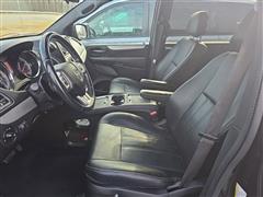 2016 Dodge Grand Caravan R/T