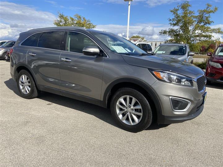 2016 Kia Sorento LX