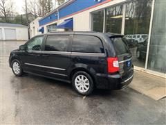 2016 Chrysler Town & Country