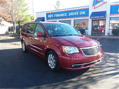 2016 Chrysler Town and Country Touring