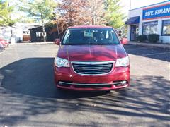 2016 Chrysler Town and Country Touring