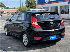 2013 Hyundai Accent SE