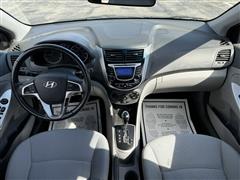 2013 Hyundai Accent SE