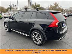 2018 Volvo V60 Cross Country Platinum