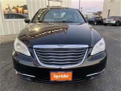 2013 Chrysler 200 Touring