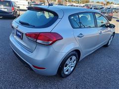 2017 Kia Forte5 LX