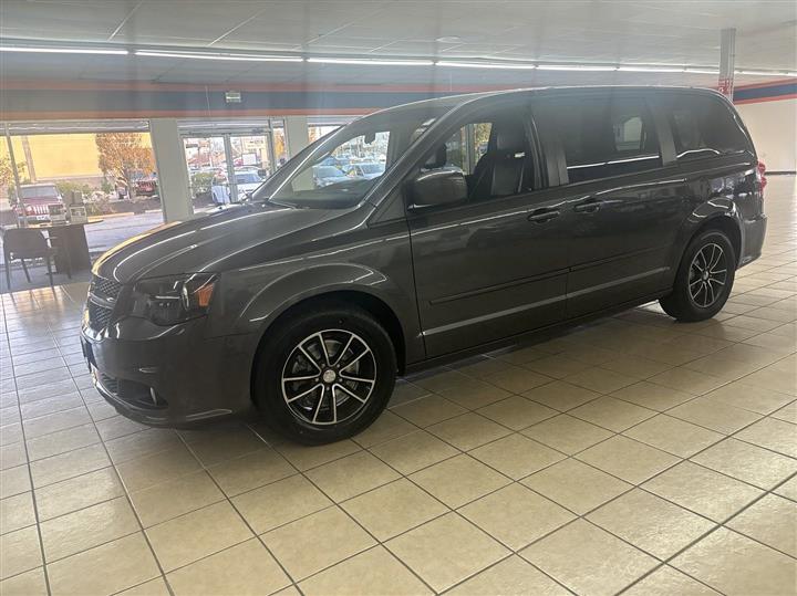 2016 Dodge Grand Caravan R/T