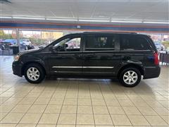 2013 Chrysler Town and Country Touring