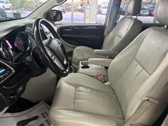 2013 Chrysler Town and Country Touring