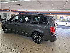 2016 Dodge Grand Caravan R/T