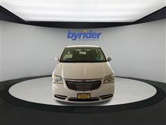 2015 Chrysler Town & Country Touring-L