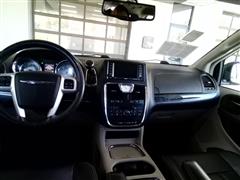 2015 Chrysler Town & Country Touring-L