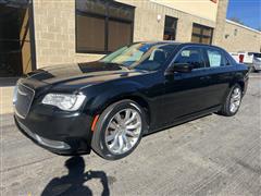 2015 Chrysler 300 Limited