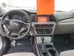 2016 Hyundai Sonata 2.4L SE